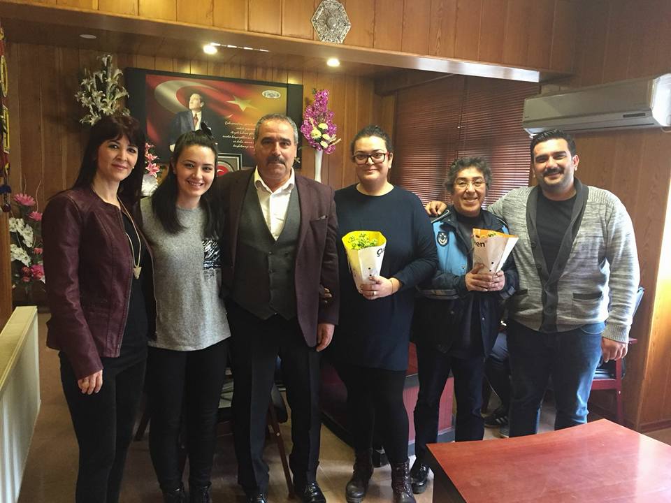 BELEDİYE’DEN KARANFİL JESTİ