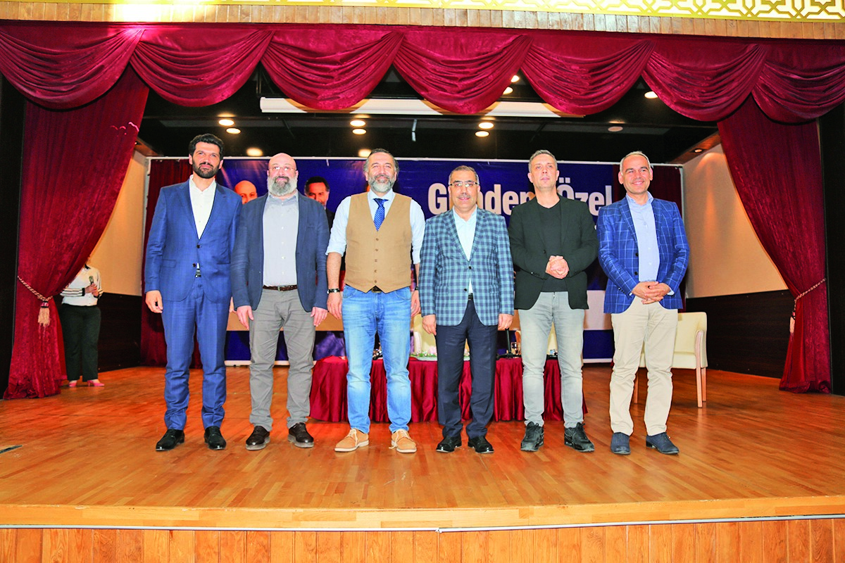 USTA GAZETECİLER YÜREĞİR’DE GÜNDEMİ DEGERLENDİRDİ