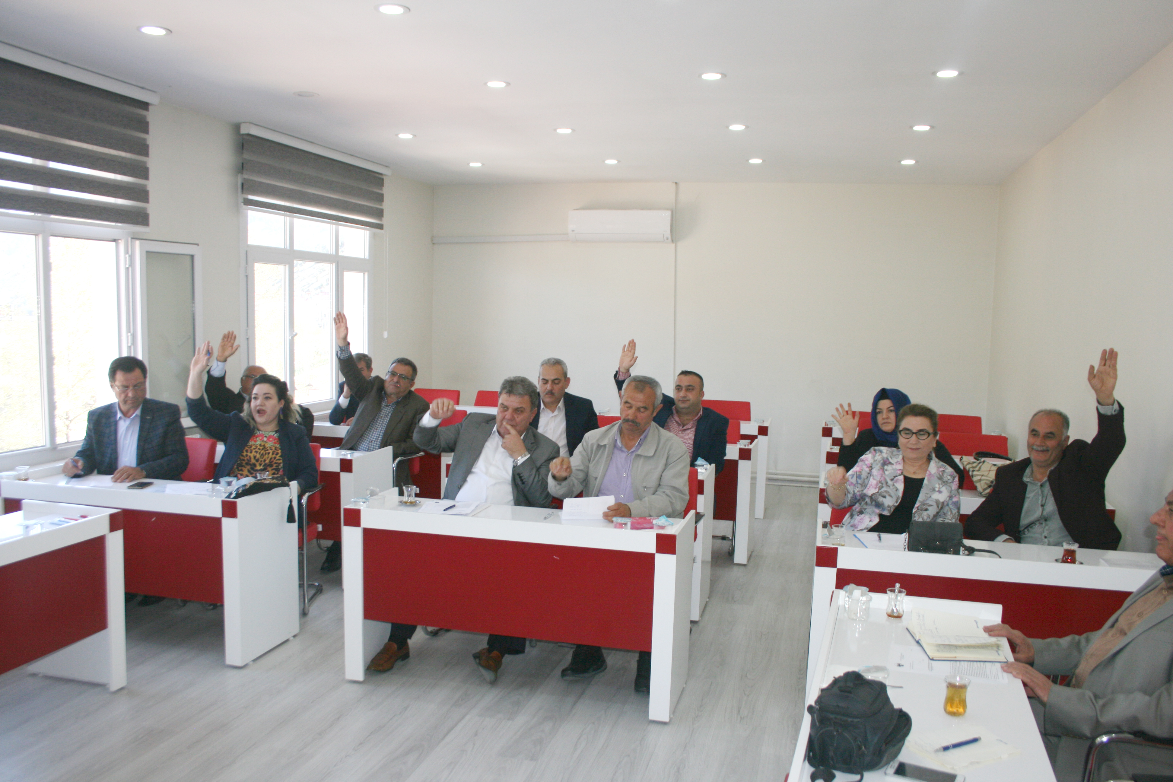 MECLİSTE GÖRÜŞÜLECEKMİ?