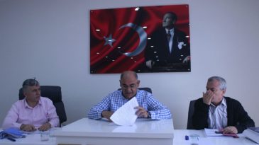 BÜTÇE DÖRT DAKİKADA GEÇTİ. GÖREV DEĞİŞKİLİĞİ