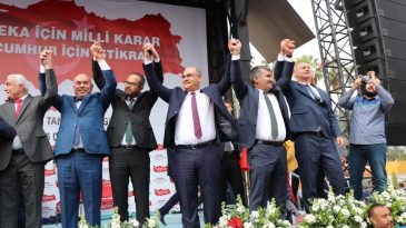 CUMHUR POZANTI’DA “ ÇAY DEDİ”