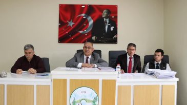 ALTI ÜYE VEDAYA BİLE GELMEDİ