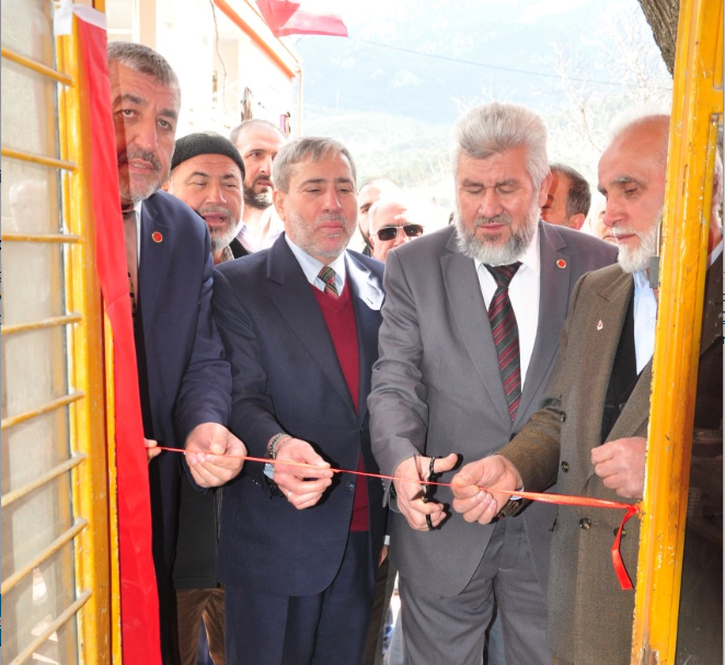 UMUT VE SAADET MİLLİ GÖRÜŞTEDİR.