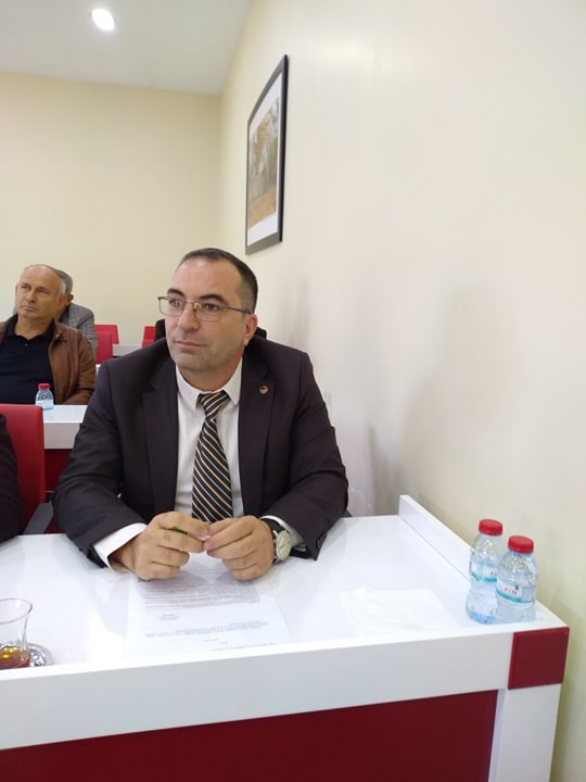 “ AKÇATEKİR’İ KÖPEKLER İSTİLA ETTİ.