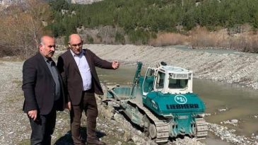 ÇAY : VAR GÜCÜMÜZLE ÇALIŞIYORUZ.
