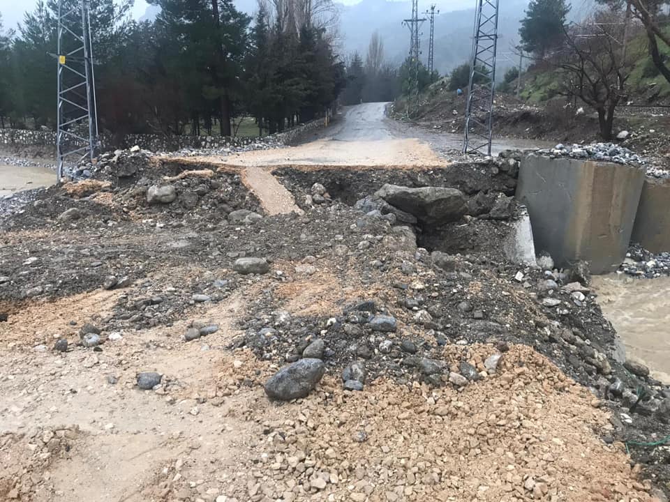 NOTKASI VE VİRGÜLÜ İLE… KÖPRÜ ATIŞMASI