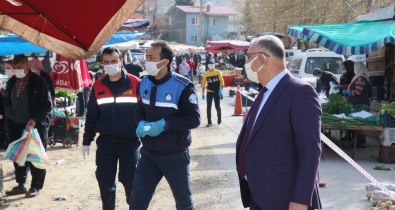 Başkan Çay, personelini ödüllendirdi
