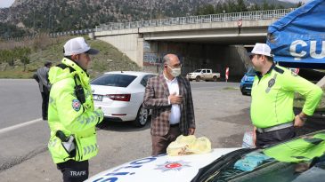 Belediye Başkanından Koronavirüs Uygulama Noktasına Baklavalı Ziyaret