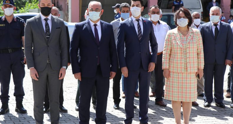 POZANTI 101. KURTULUŞ YIL DÖNÜMÜNÜ KUTLADI