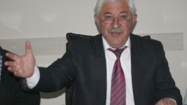 “BAŞKANIMIZIN YANINDAYIZ”