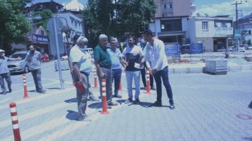 “KENT MEYDANI PARK ALANI DEĞİLDİR.”