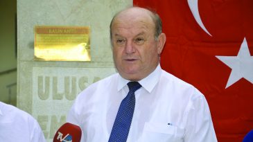 Esendemir: Basın sansürden kurtulmadıkça özgürlük hayal