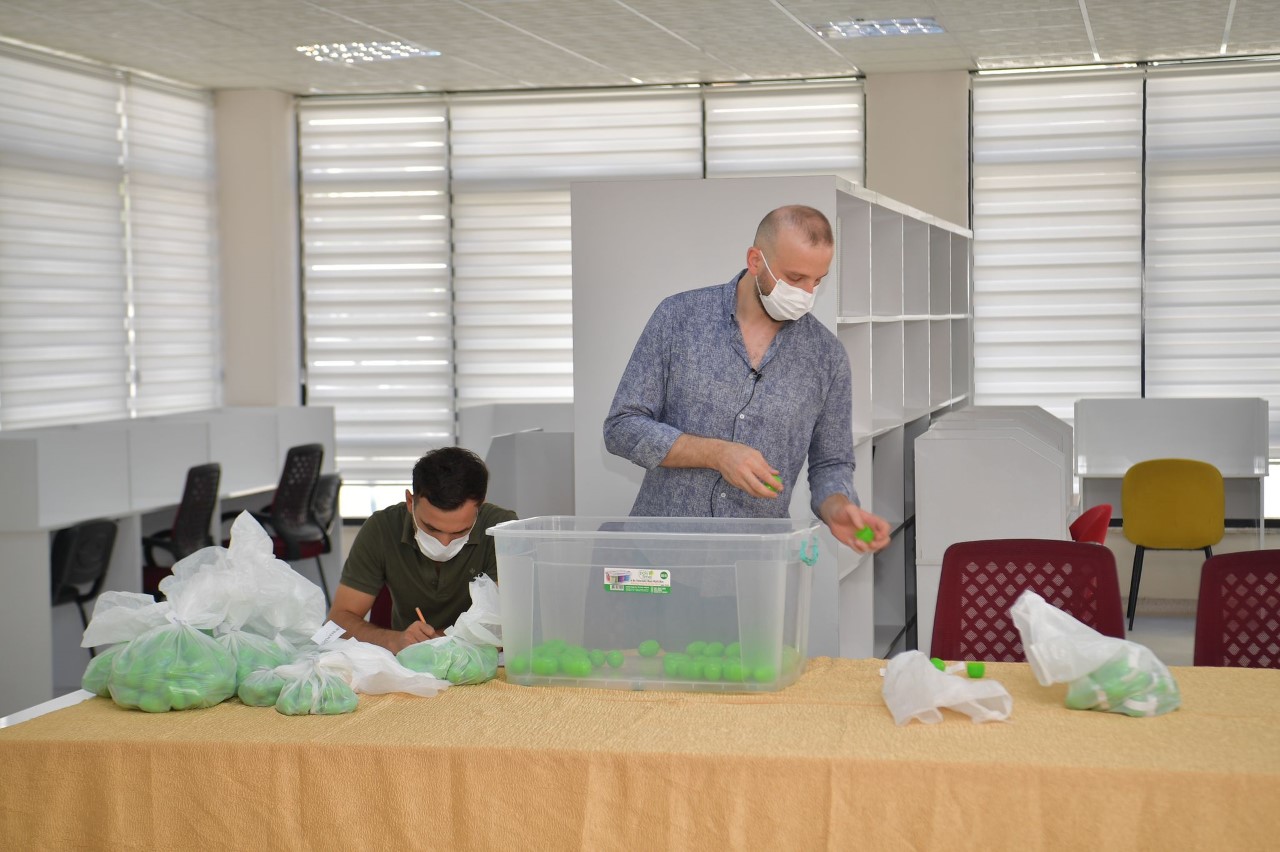 Kreş kuraları noter huzurunda çekildi