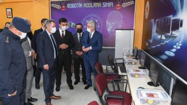 VALİ ELBAN POZANTI’YA GELDİ.