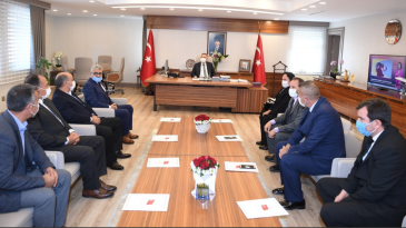 VALİ ELBAN MUHTARLARLA BİR ARAYA GELDİ