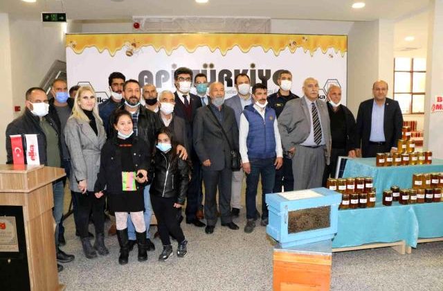 POZANTI’LI BALCI YARIŞMADA İKİNCİ OLDU.