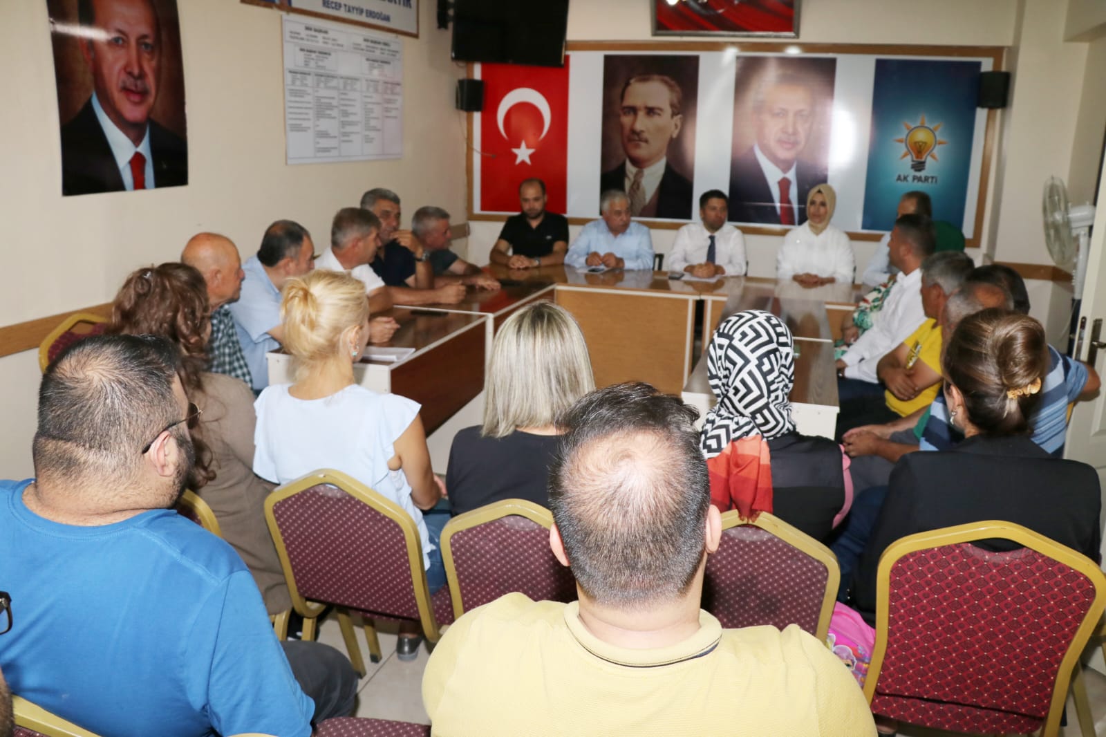 POZANTI’LININ AK PARTİ SEVDASINI GENEL MERKEZE  GÖTÜRDÜ.