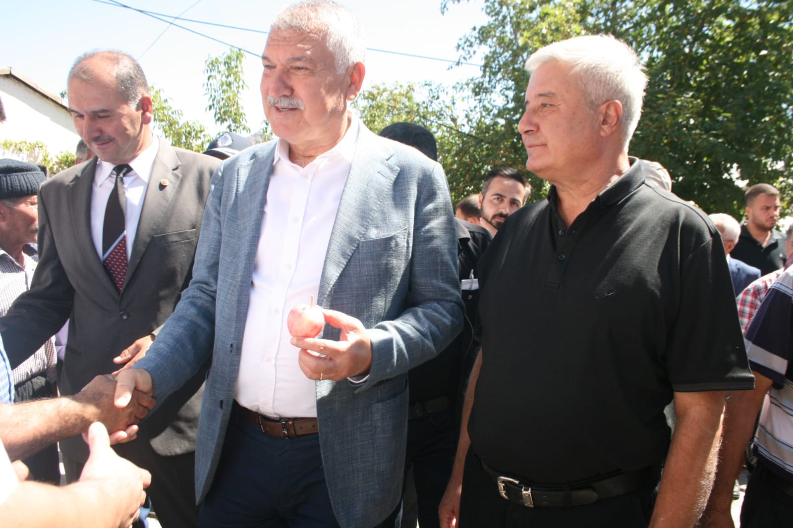 “ŞENOL EROĞLU’NU SEÇİN HİZMETLERİN DEVAMINI ALIN”