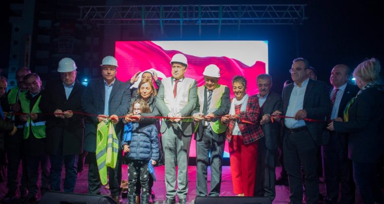BAŞKAN AKAY SEYHAN’I SANATIN MERKEZİ YAPMAKTA KARARLI