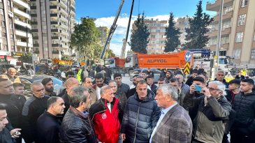 SEYHAN BELEDİYESİ TÜM OLANAKLARIYLA DEPREMZEDELERİN YANINDA