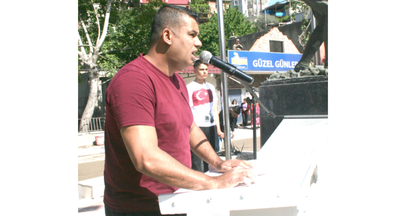 POZANTI’DA 19 MAYIS’A EĞİTİMCİ VE ÖĞRENCİ DAMGASI