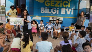 SEYHAN BELEDİYESİ SANATI SOKAĞA TAŞIDI
