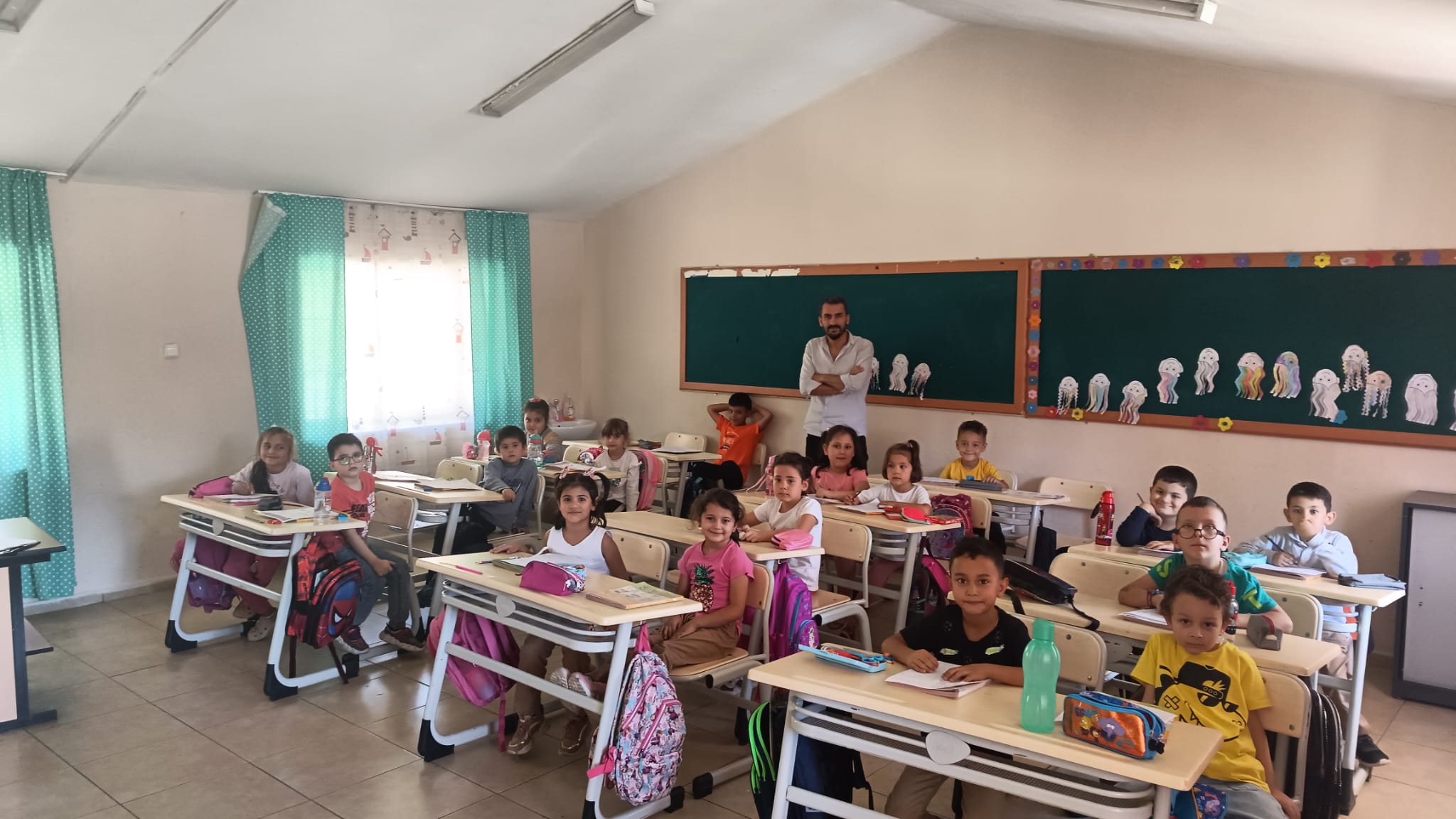 GÖKBEZ OKULU ÜÇÜNCÜ  ÖĞRETİM YILINA BAŞLADI.