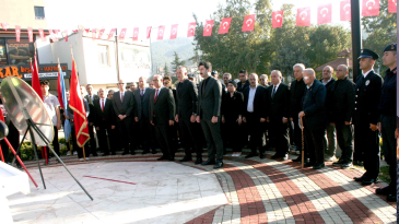 ÖLÜMSÜZLÜĞÜNÜN YIL DÖNÜMÜNÜ ULUSCA YAŞADIK