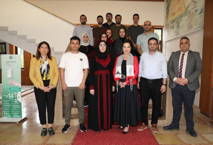 Rektör Prof. Dr. Tuncel Filistinli Öğrencilerle Bir Araya Geldi