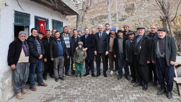 BAŞKAN KOCAİSPİR POZANTI’DA COŞKUYLA KARŞILANDI