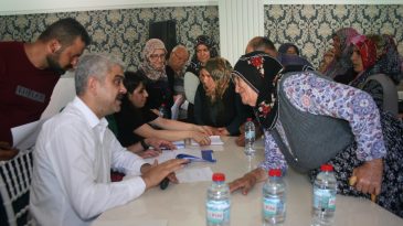 BAŞKAN ALİ AVAN TAPUSUZ VATANDAŞLARIN UMUDU OLUYOR.