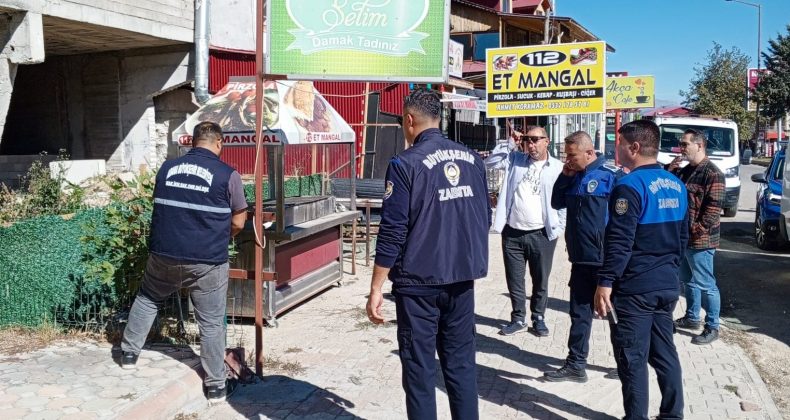 BÜYÜKŞEHİR ZABITA EKİPLERİ KARARI UYGULUYOR.