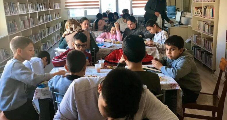BAŞKAN AVAN POZANTI’YI KÜTÜPHANESİZ BIRAKMADI.
