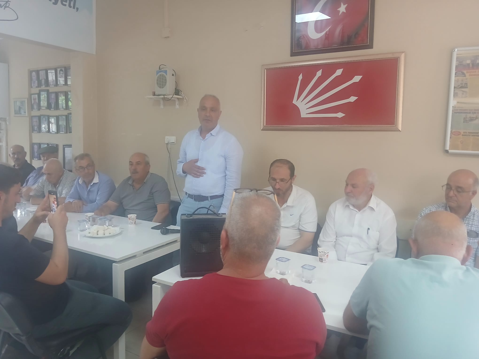 CHP POZANTI İLÇE  FERDİ ZEYREK İÇİN KUR-ANI KERİM OKUTTU