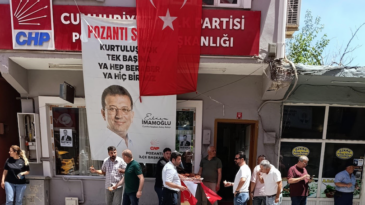 CHP’Lİ HAYIRSEVER’DEN MERHUM ZEYREK İÇİN TATLI DAĞITMI