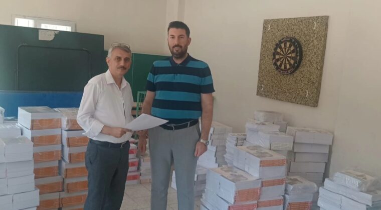 DERS KİTAPLARI POZANTI’YA GELDİ