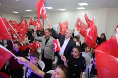 AVAN CUMHURİYET BAYRAMINDA ÇOCUKLARIN YÜZÜNÜ GÜLDÜRDÜ