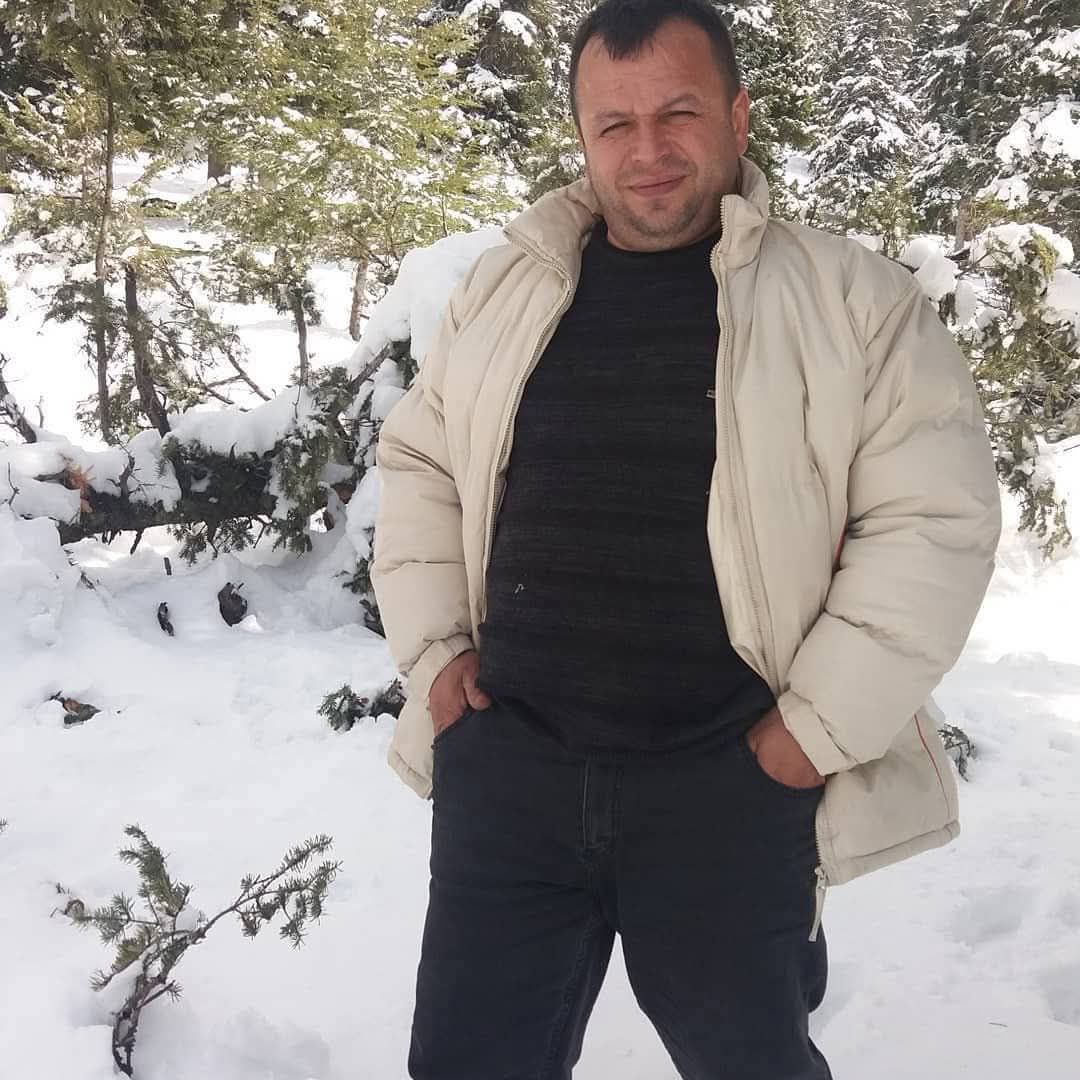 OTOMOBİL GECE DEREYE UÇTU SÜRÜCÜSÜ HAYATINI KAYBETTİ