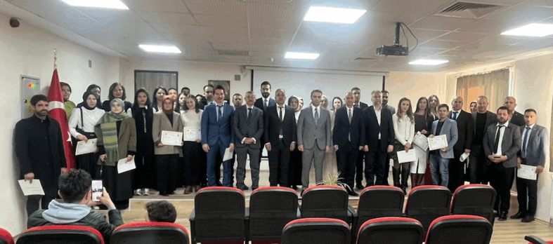 KAYMAKAM CENGİZ’DEN ÖĞRETMENLER VE PERSONELE BAŞARI BELGESİ