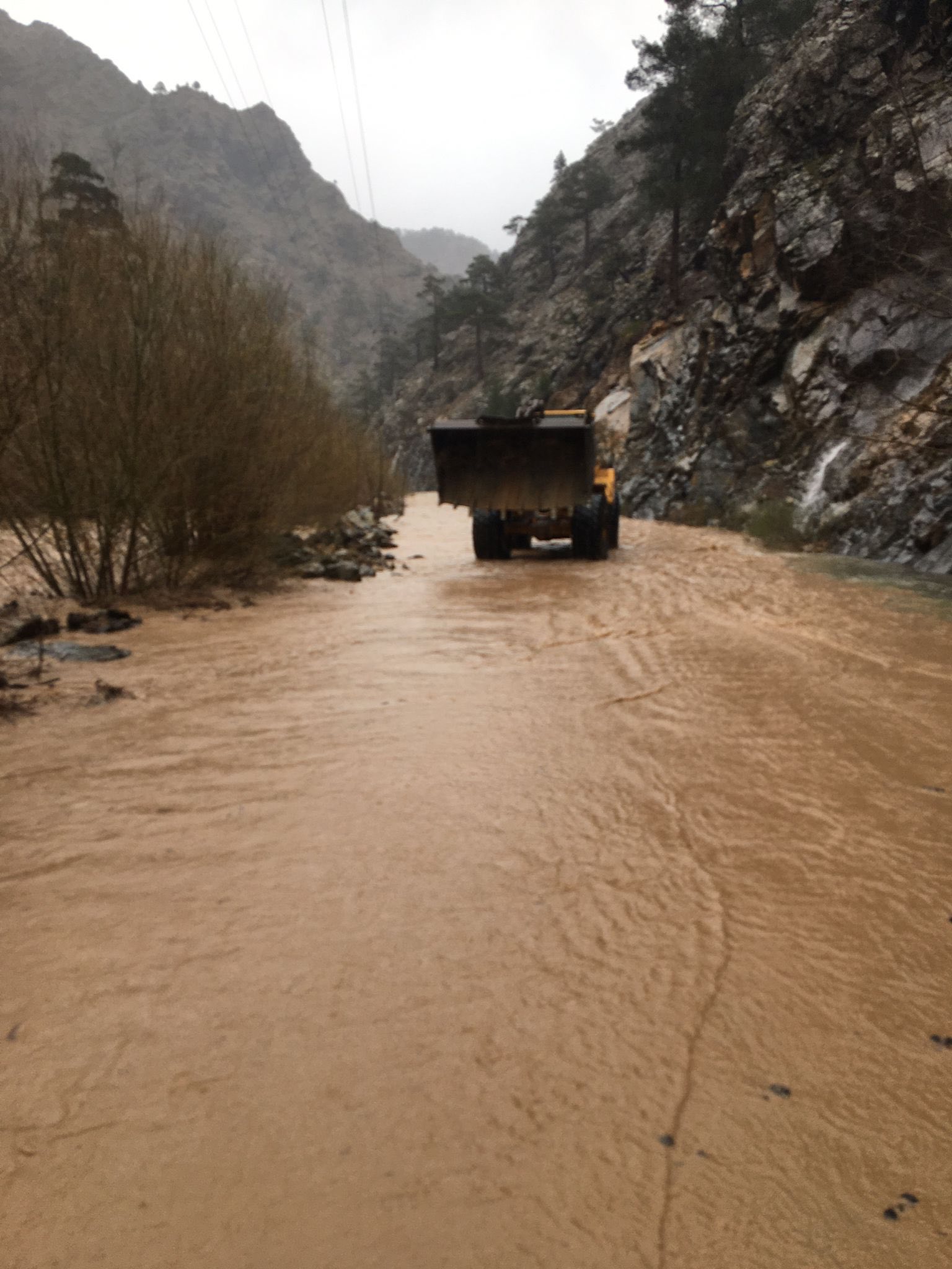 İKİ BELEDİYE İŞ BİRLİĞİ YAPMALI